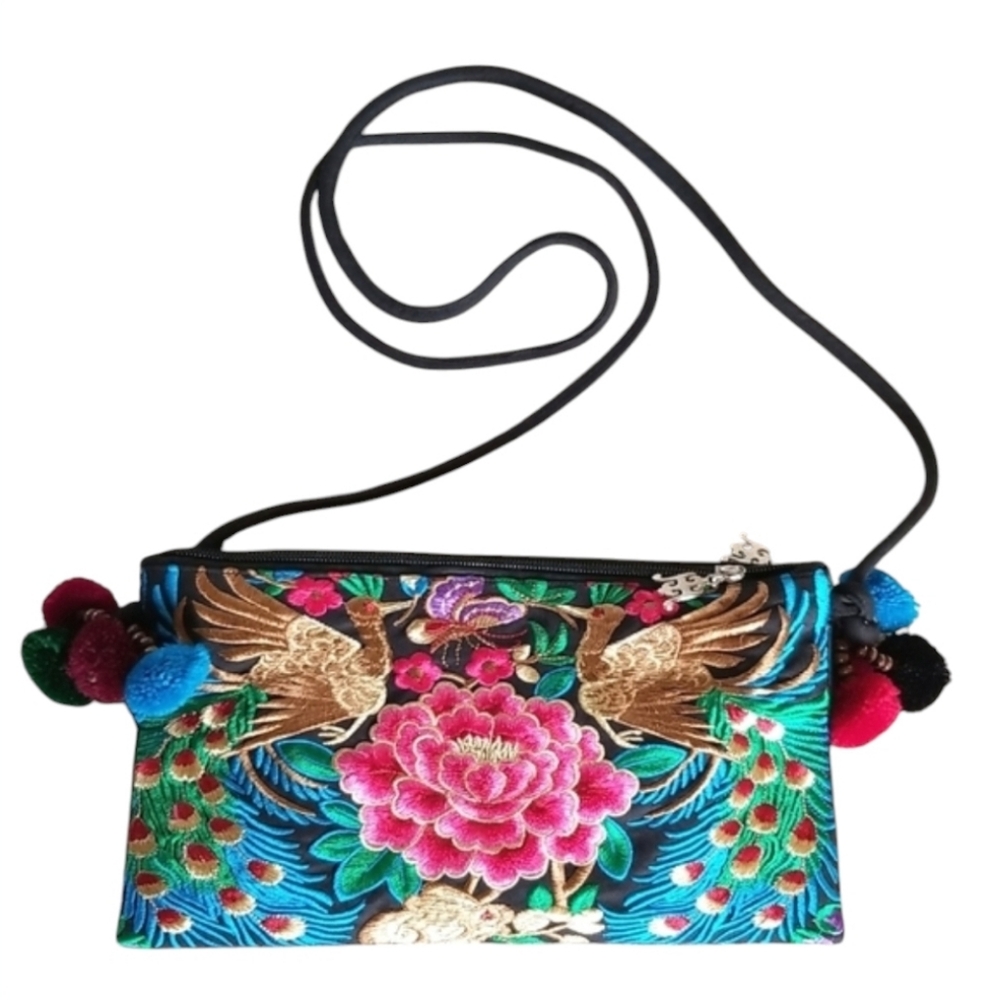 Embrodered peacocks Purse